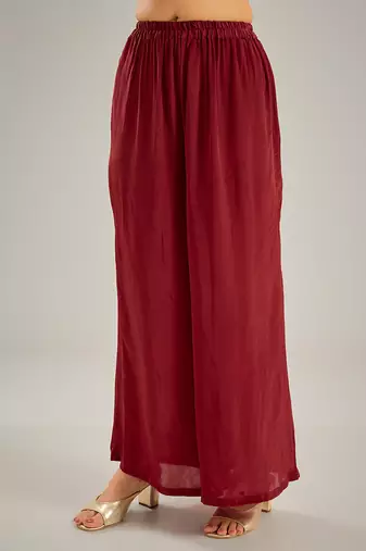 Maroon embroidered crepe kaftan set