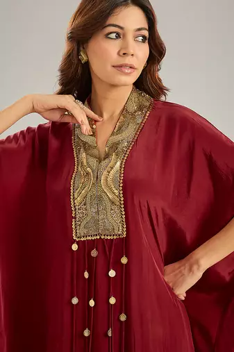 Maroon embroidered crepe kaftan set