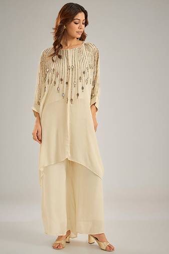 Ivory embroidered silk kaftan set