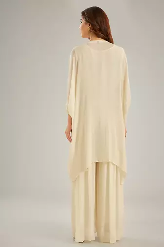 Ivory embroidered silk kaftan set