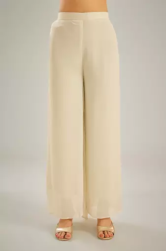Ivory embroidered silk kaftan set
