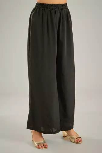 Black embroidered crepe kaftan set