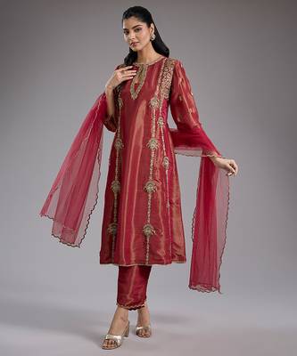 Red embroidered tissue kurta set 1