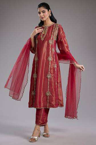 Red embroidered tissue kurta set
