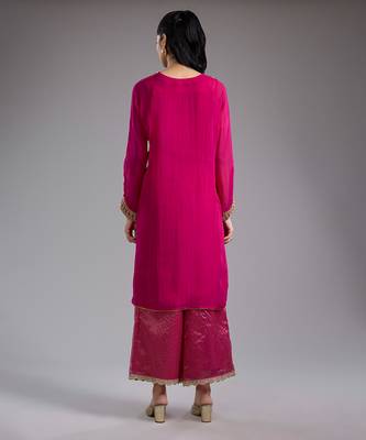 Pink embroidered organza kurta set 2