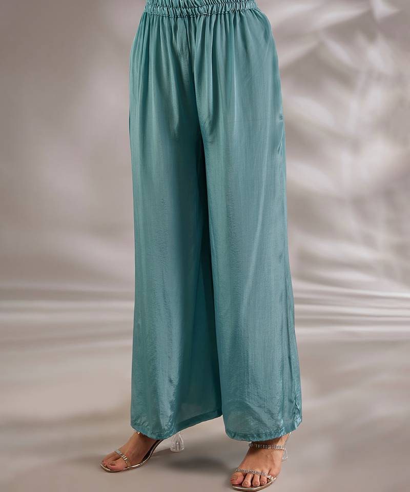 Blue embroidered crepe kaftan set