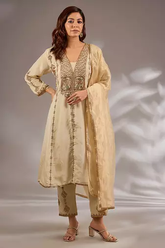Ivory embroidered tissue kurta set
