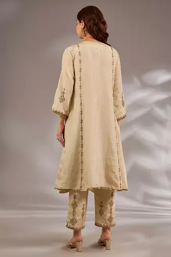 Ivory embroidered tissue kurta set