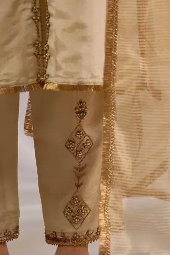 Ivory embroidered tissue kurta set