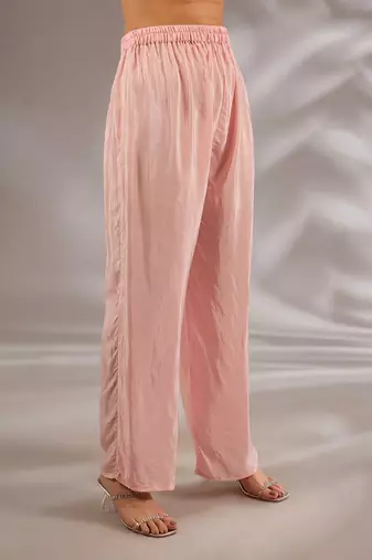 Pink embroidered crepe kurta set