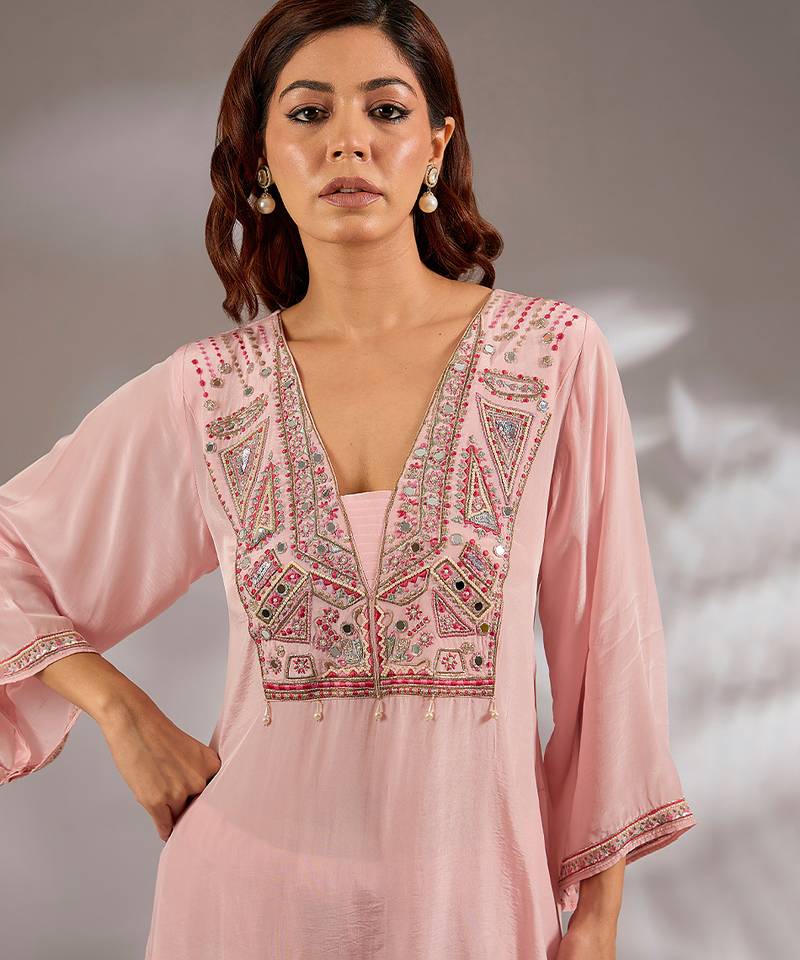 Pink embroidered crepe kurta set