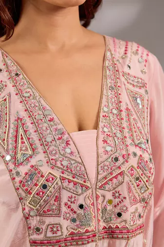 Pink embroidered crepe kurta set
