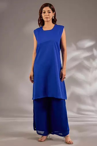 Blue embroidered georgette kaftan set