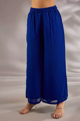 Blue embroidered georgette kaftan set