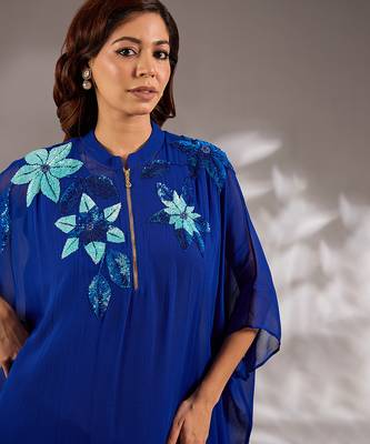 Blue embroidered georgette kaftan set 5