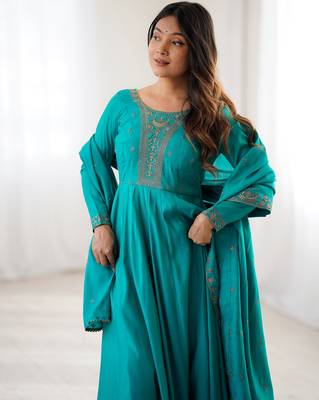  roman chanderi silk anarkali set with dupatta 2