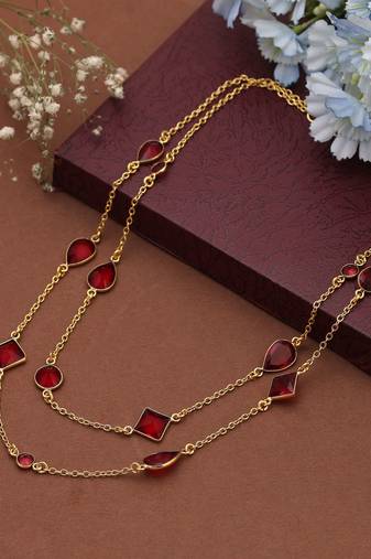 Maroon color amrapali necklace created to elevate traditional outfits with rich necklace sophistication