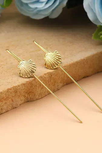 Gold color earcuff crafted with intricate patterns to enhance elegant ceremonial styling