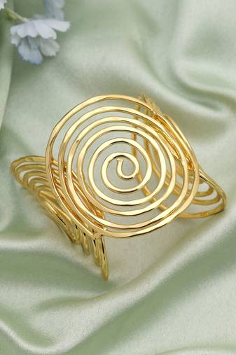 Premium gold color bracelet offering refined craftsmanship suited for celebrations and cultural ceremonies