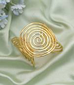 Premium gold color bracelet offering refined craftsmanship suited for celebrations and cultural ceremonies