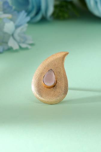 Light pink color amrapali rings created with soft hues perfect for charming festive wear