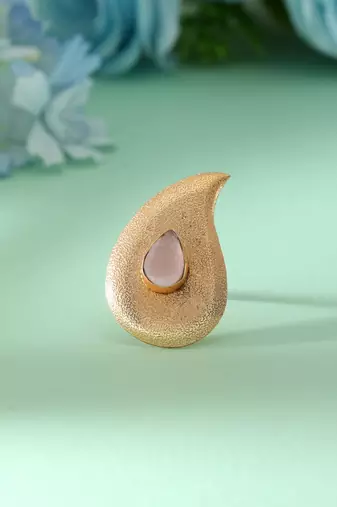 Light pink color amrapali rings created with soft hues perfect for charming festive wear