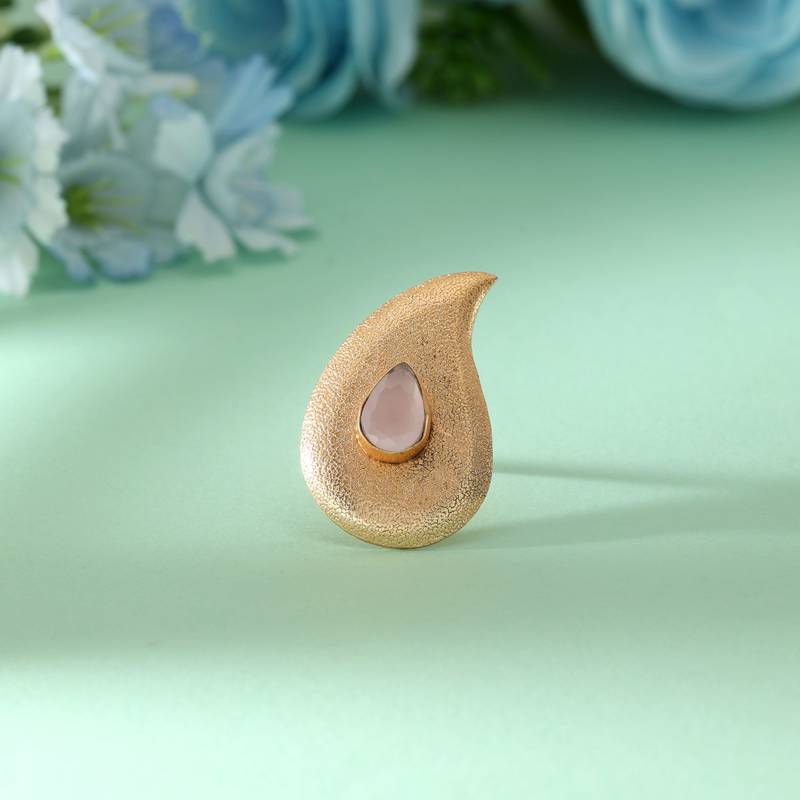 Light pink color amrapali rings created with soft hues perfect for charming festive wear