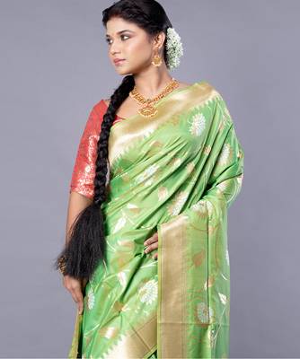 kanjivaram green saree with meenakari floral jaal 2