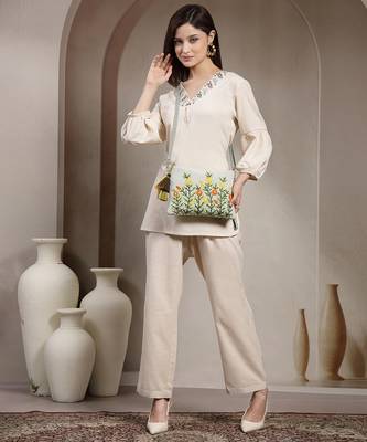 thread bloom pastel green cotton floral embroidered sling bag 9