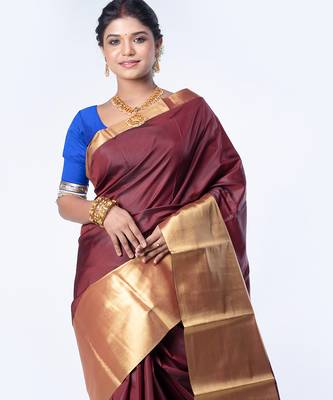 Kanjivaram saree in dark maroon color with golden mahapar border 2