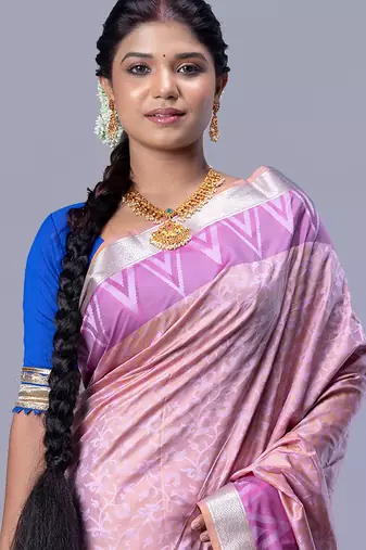 Kanjivaram silk blend saree in shallow vintage pink with floral jaal and contrasting border