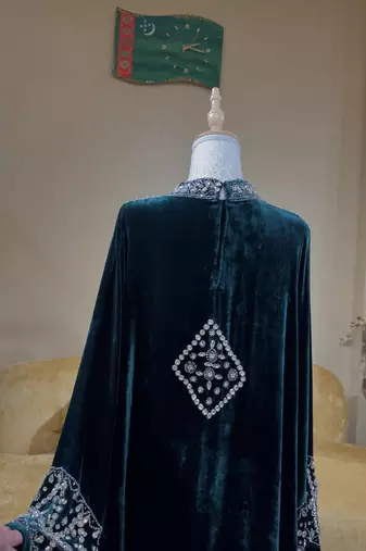 Emerald Green Velvet Stitched Kaftan with Heavy Stone Work – Elegant Party & Festive Wear