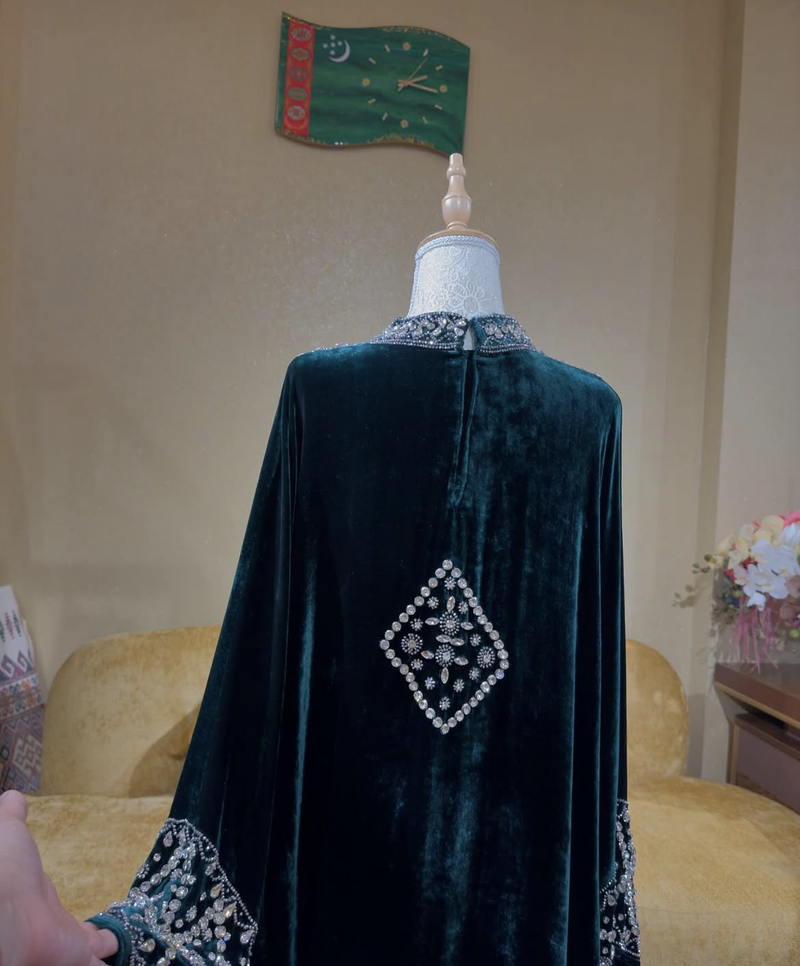 Emerald Green Velvet Stitched Kaftan with Heavy Stone Work – Elegant Party & Festive Wear