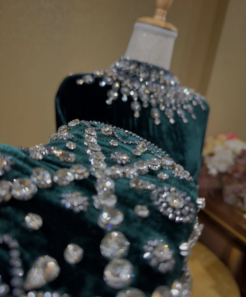 Emerald Green Velvet Stitched Kaftan with Heavy Stone Work – Elegant Party & Festive Wear
