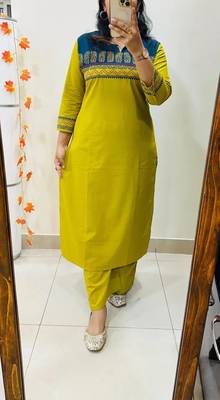 Floral printed green round neck cotton kurta set with trouser 1