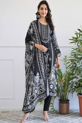 Black women floral printed crepe stitched straight kurta with trousers with dupatta