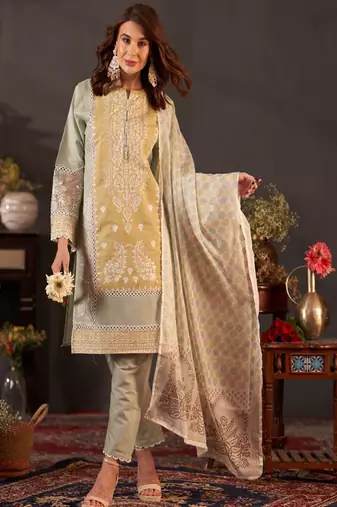 Light grey ethnic motifs embroidered cotton kurta with trousers & dupatta