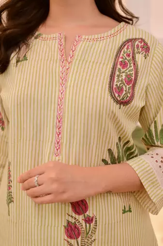 Floral printed green round neck  cotton kurta set with trouser & dupatta