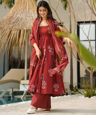 Maroon digital printed mal cotton anarkali set with dupatta 2
