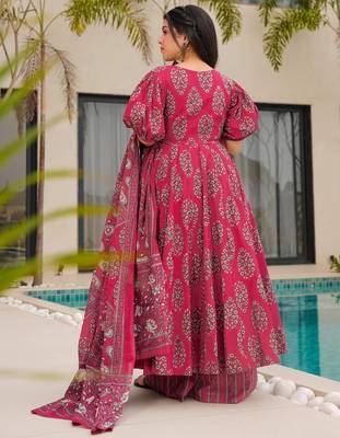 Rani pink digital printed mal cotton anarkali set with dupatta 3