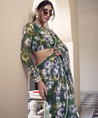 Elegant marble print weightless saree with floral motifs & pearl lace border 3