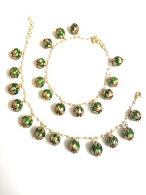 Green Pearl And Enamel Work Beads Anklet 1