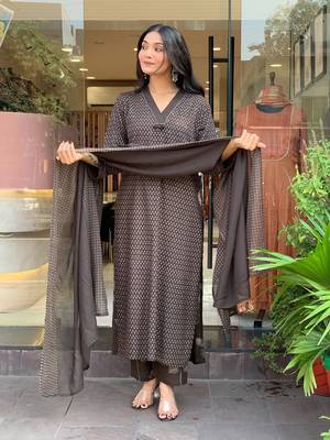 Floral printed brown v neck pure cotton kurta set with trouser & dupatta 1