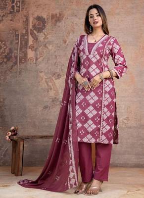 Floral embroidered pink v neck  cotton kurta set with trouser & dupatta 2