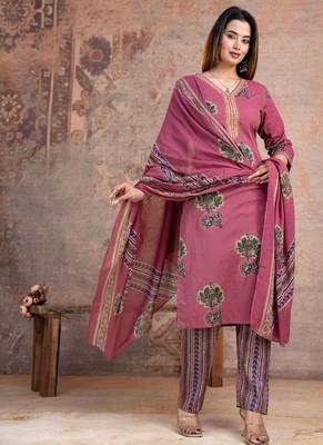 Floral embroidered pink v neck cotton kurta set with trouser & dupatta 3