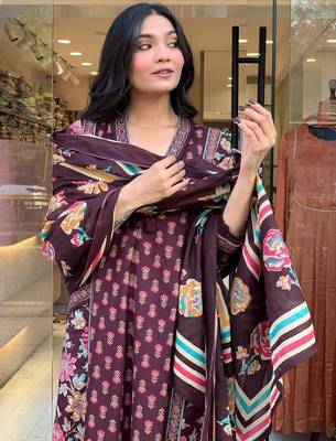 Floral embroidered maroon v neck  cotton kurta set with trouser & dupatta 4