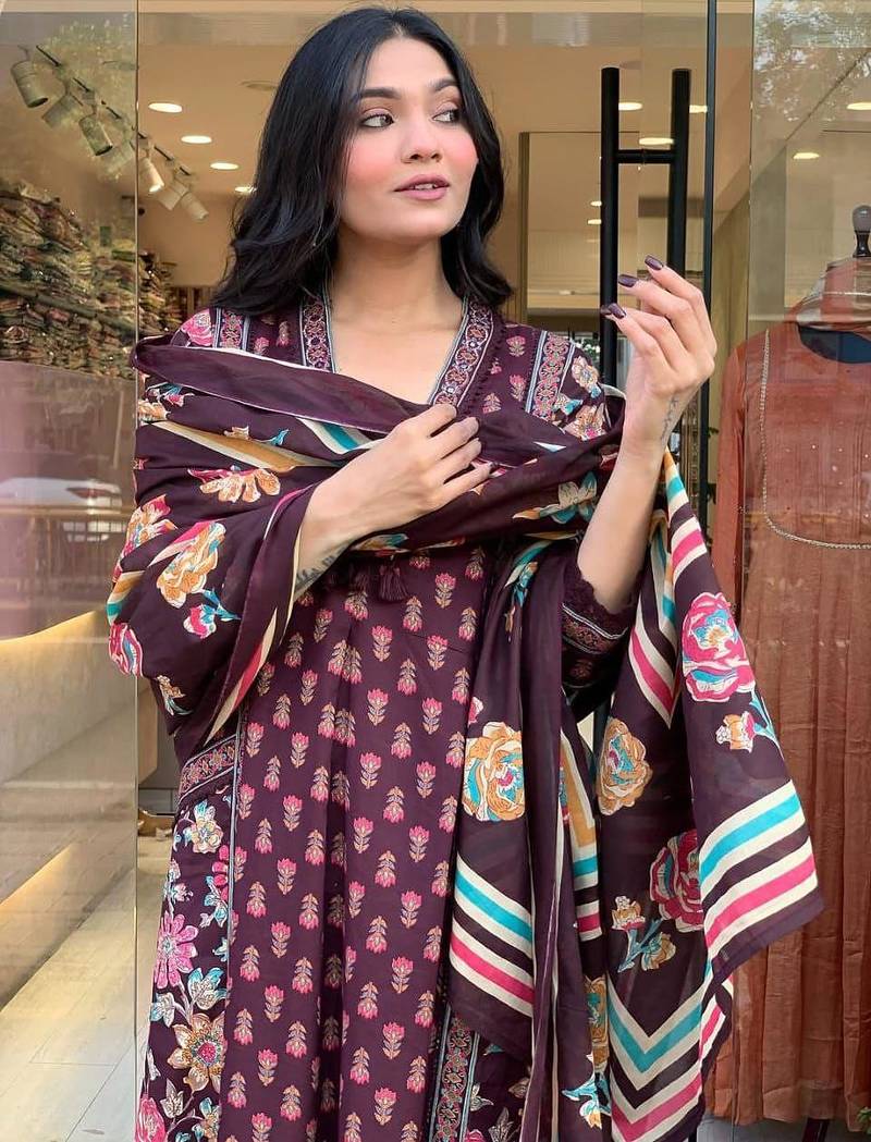 Floral embroidered maroon v neck pure cotton kurta set with trouser & dupatta