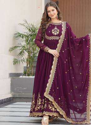 Wine zari & sequins embroidered georgette kurta & dupatta set 3