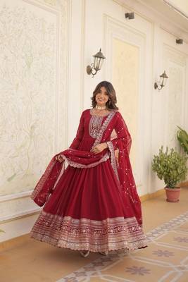 Maroon zari & sequins embroidered georgette kurta & dupatta set 2