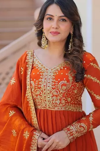 Orange zari & sequins embroidered fendy kurta & dupatta set